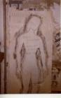 Primer Siluetazo, silueta de mujer sobre muro urbano. 